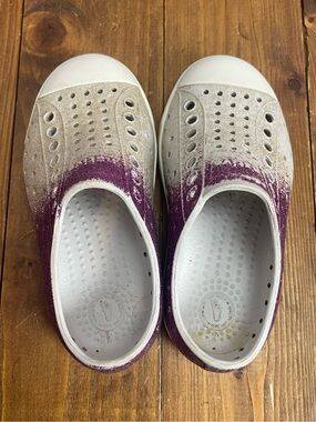 Native shoes kids size 8silver and purple glitter Jefferson style foam sneakers